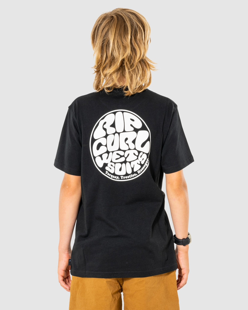 BOYS 8-16 WETSUIT ICON T-SHIRT