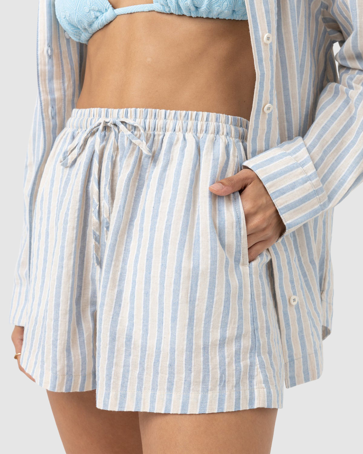 WOMENS AMORE STRIPE ELASTIC WAIST SHORTS