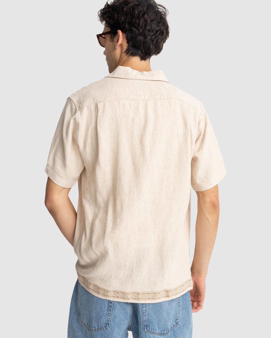 MENS TRIM SHORT SLEEVE SHIRT