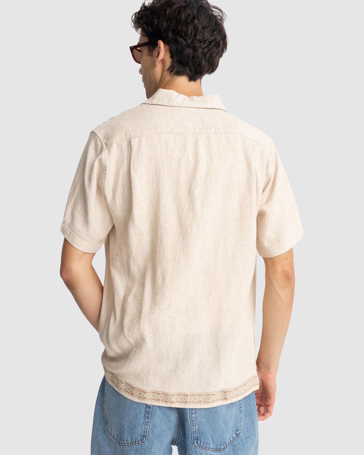 MENS TRIM SHORT SLEEVE SHIRT