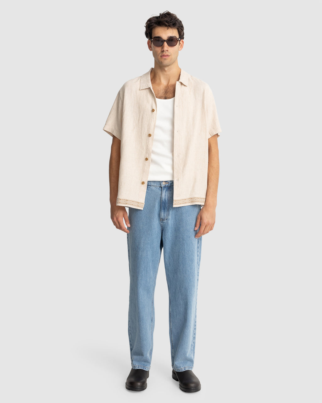 MENS TRIM SHORT SLEEVE SHIRT