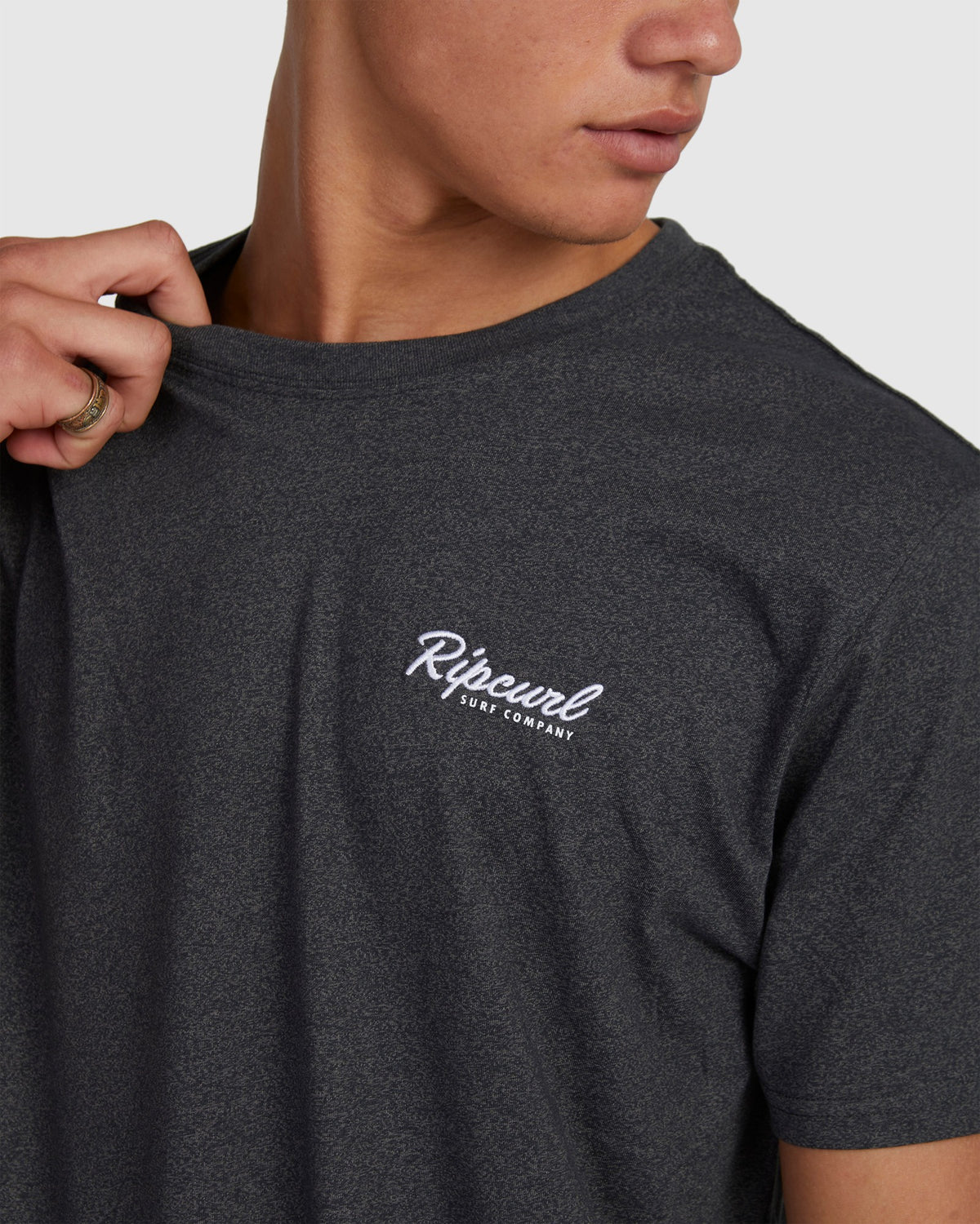 MENS EASY EMBROIDED T-SHIRT