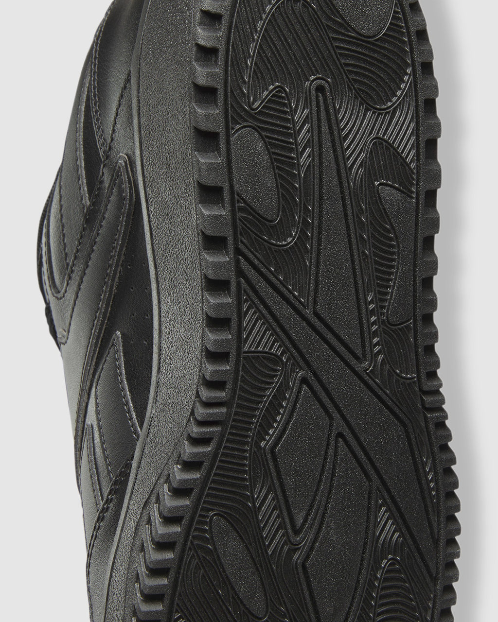 ATR CHILL SNEAKERS
