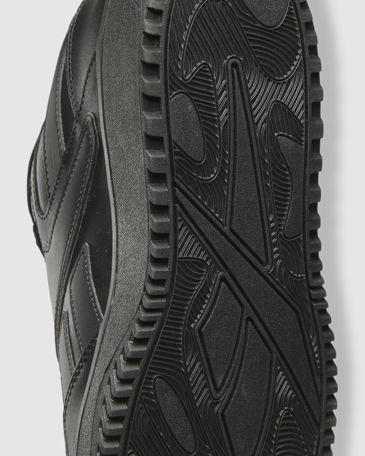 ATR CHILL SNEAKERS