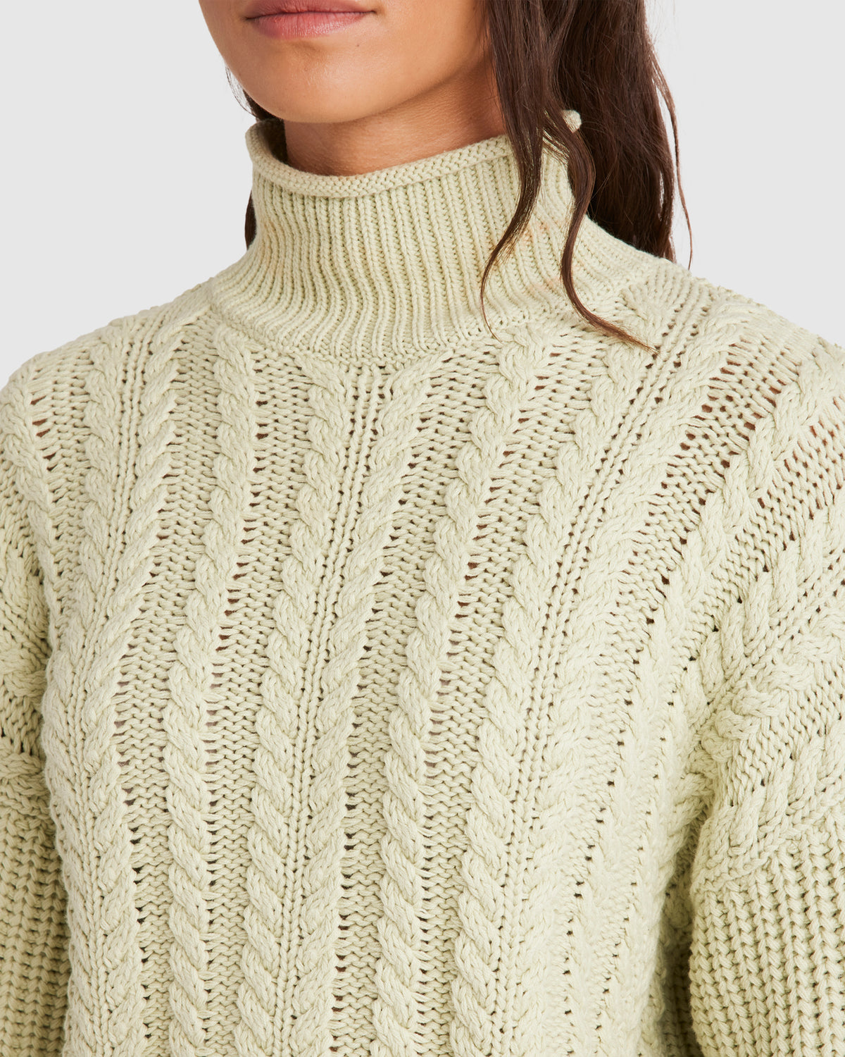 WOMENS CABLES SWEATER