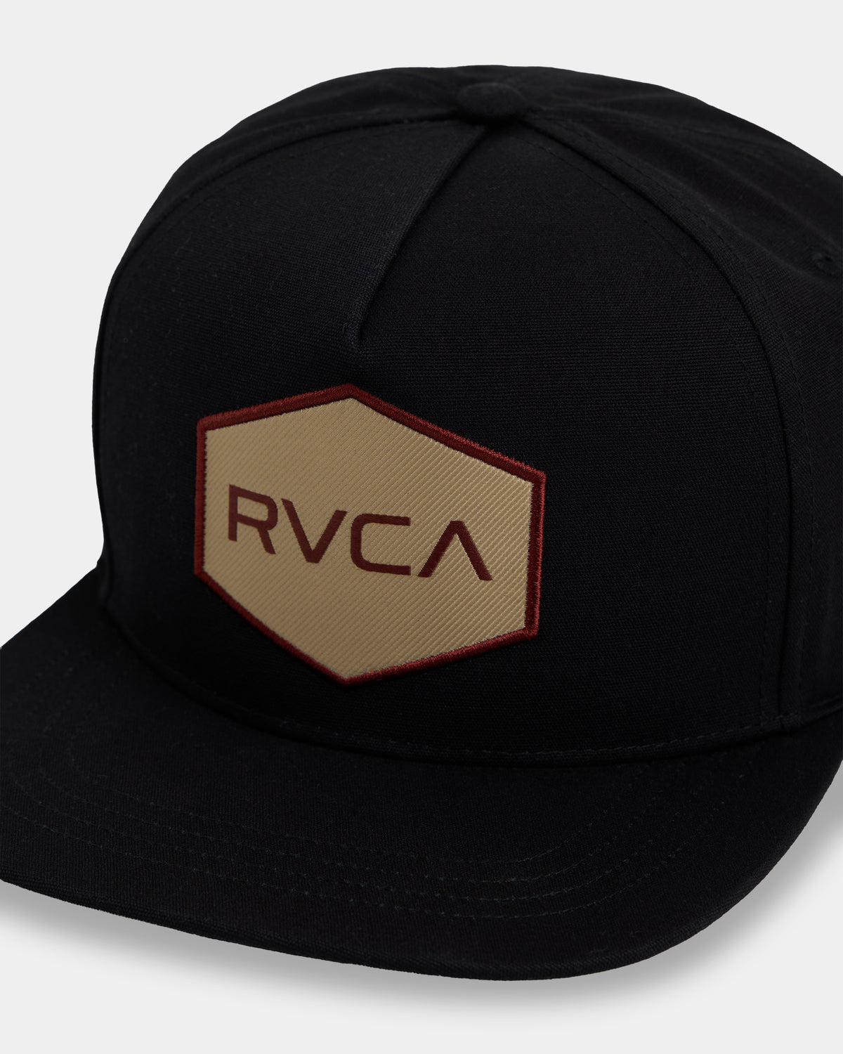 23d553510_rvca_blk_dtl1