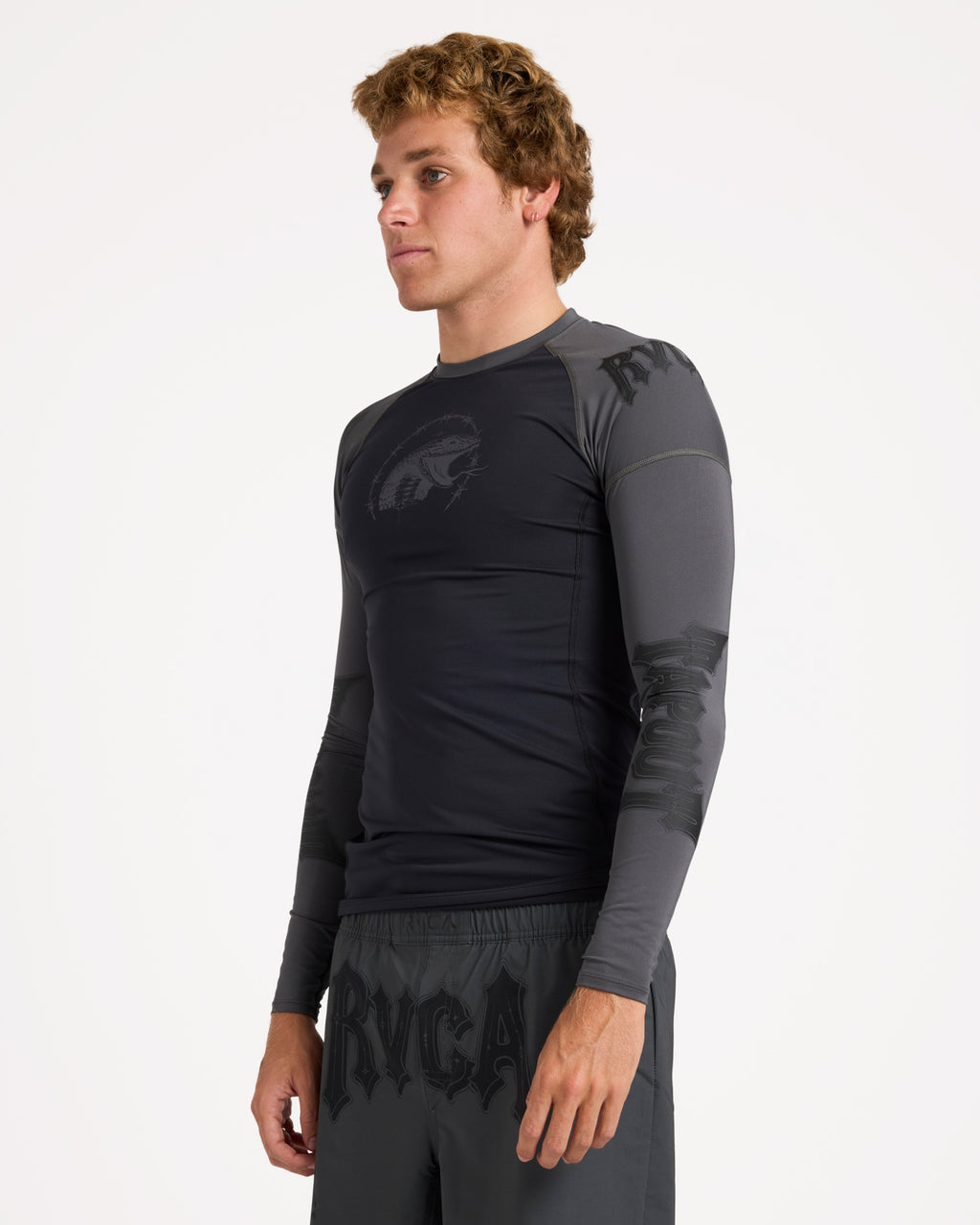 23ms033611_rvca_blk_sd1