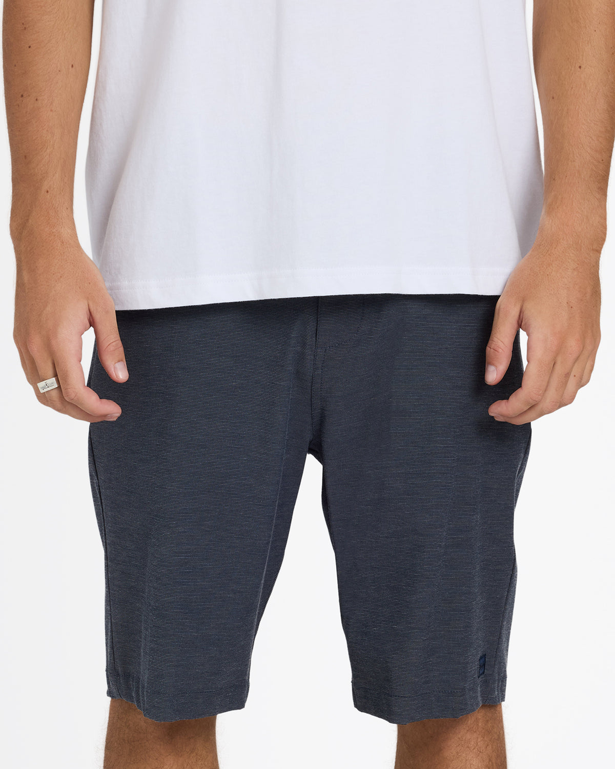 24a321500_billabong_nvy_frt6