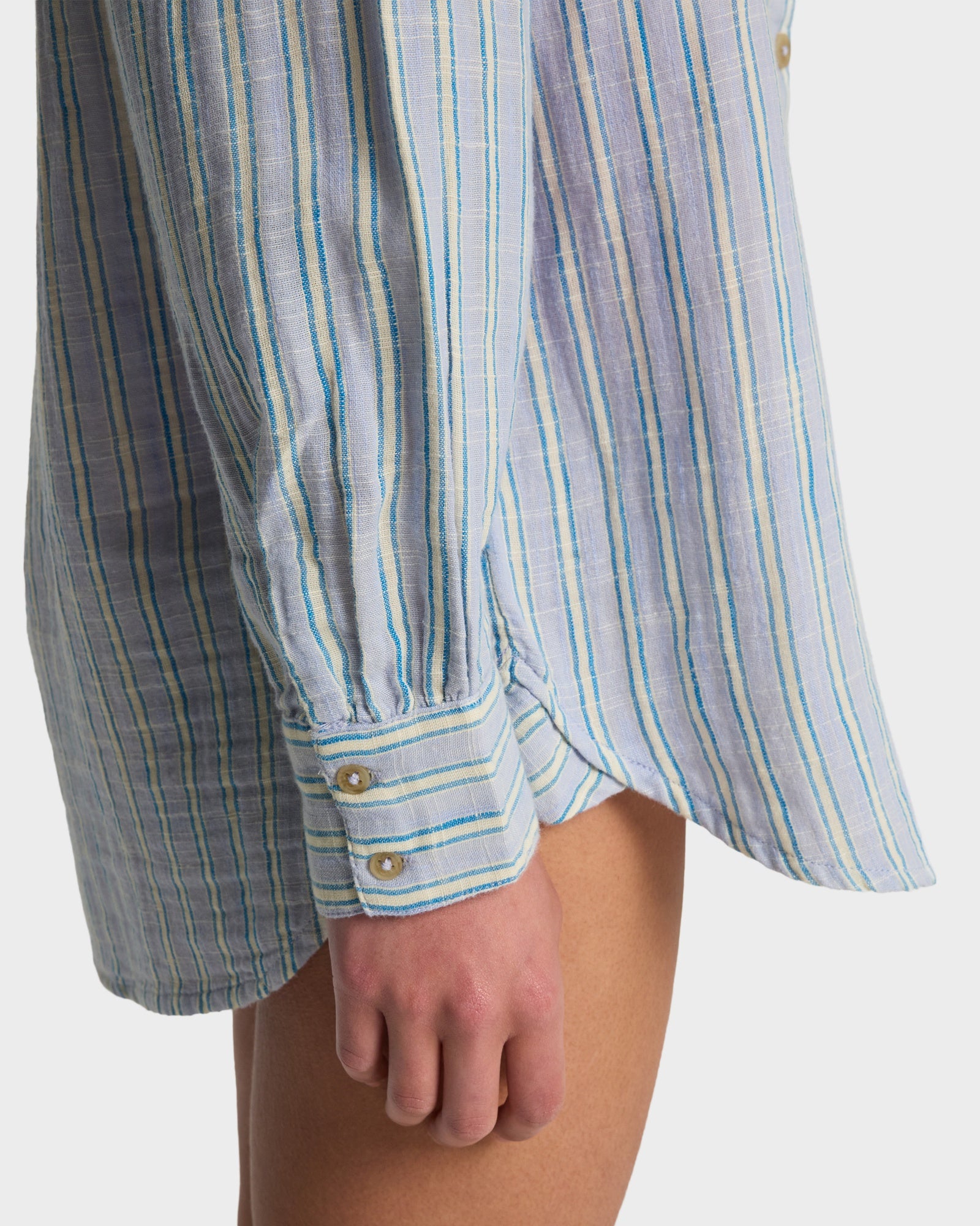 Womens Wanderer Printed Long Sleeve Button-down Shirt