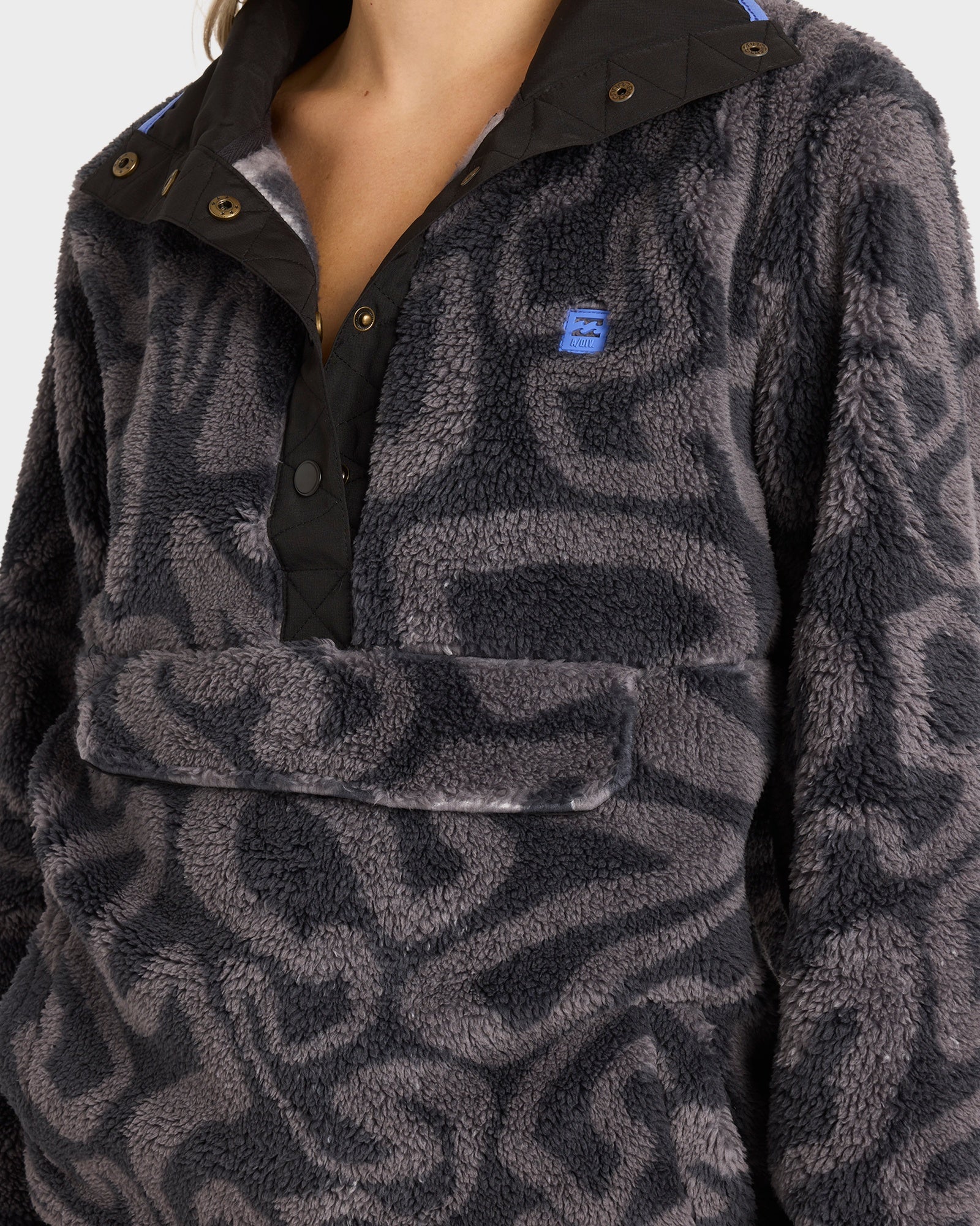 Womens Switchback Mock Neck Fleece Top