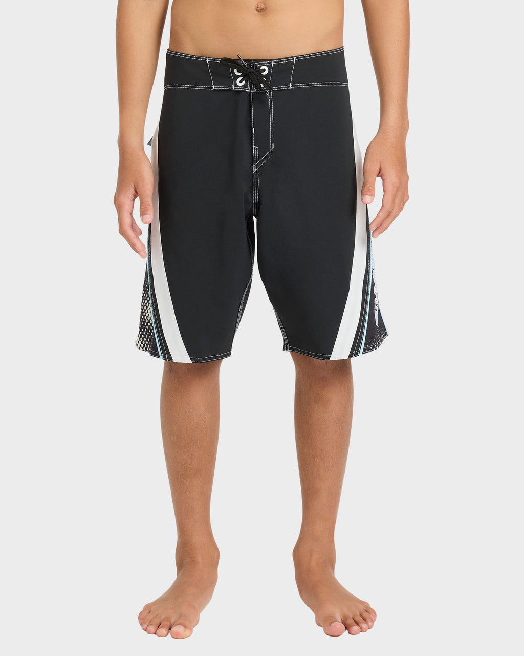 Boys 8-16 Fluid 2K 18" Boardshorts