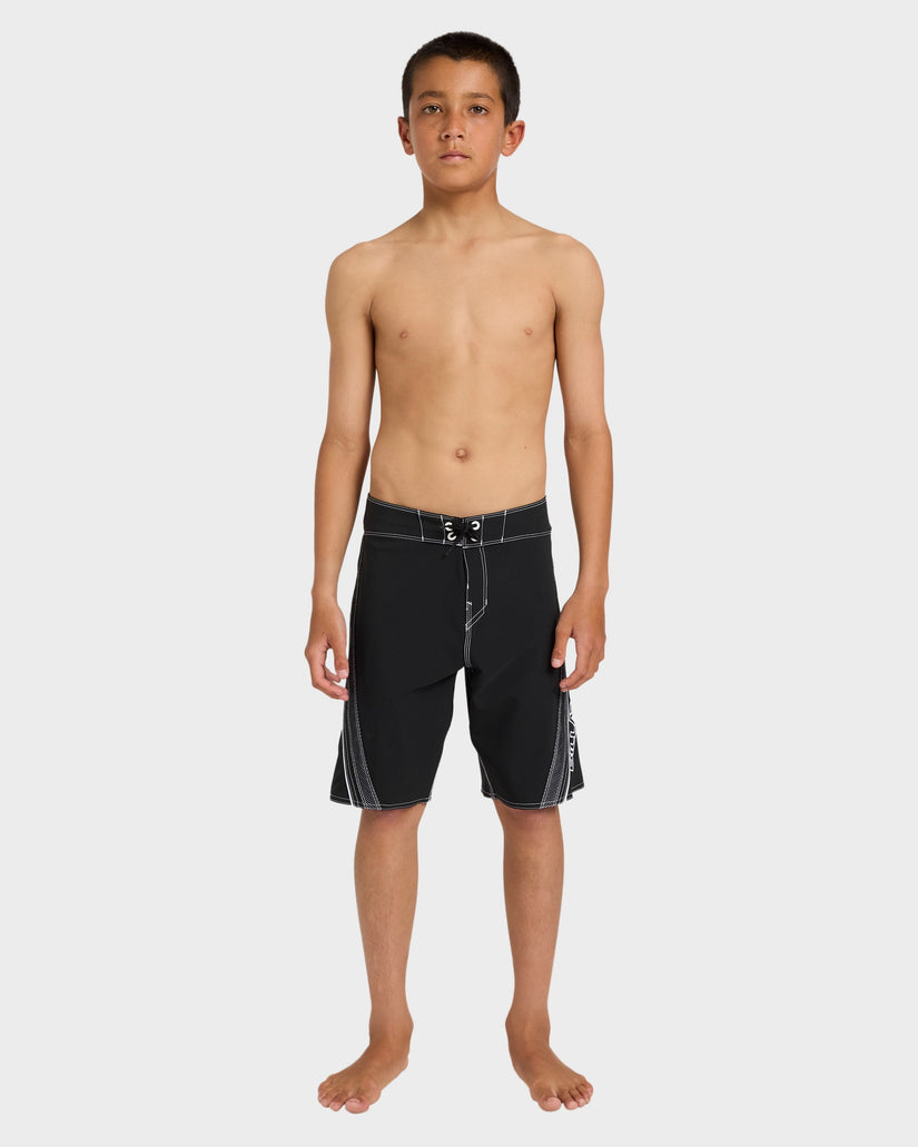 Boys 8-16 Fluid 2K 18" Boardshorts