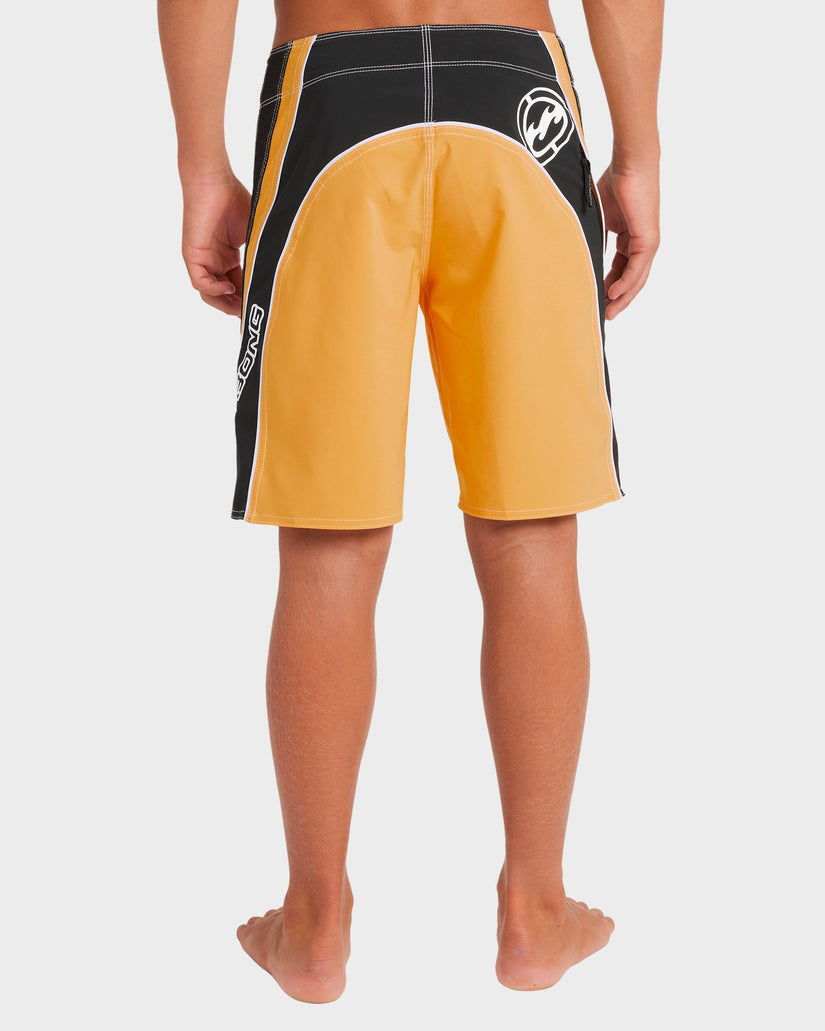 Boys 8-16 Fluid 2K 18" Boardshorts