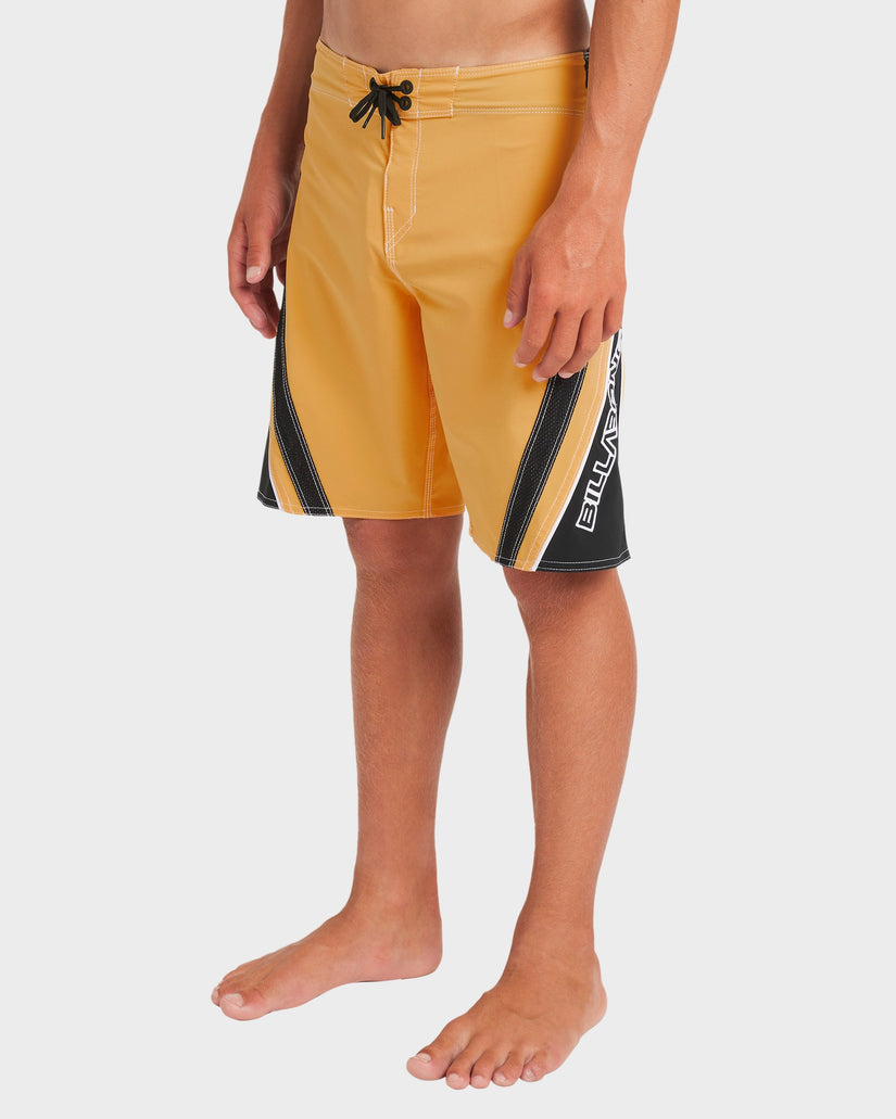 Boys 8-16 Fluid 2K 18" Boardshorts