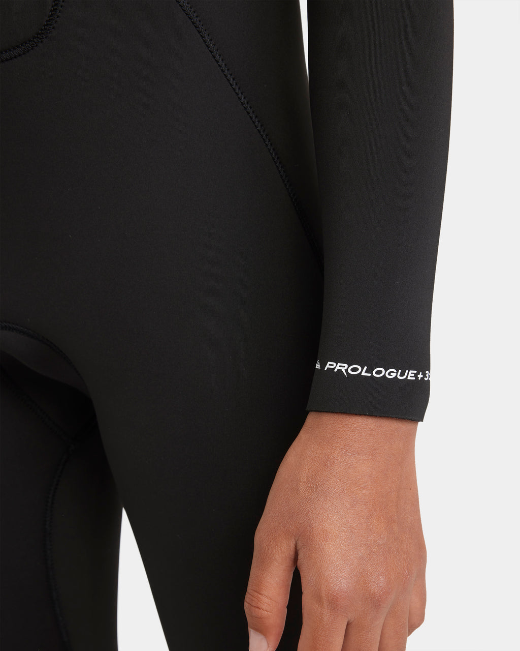 25cw213508_quiksilver_blk_dtl3