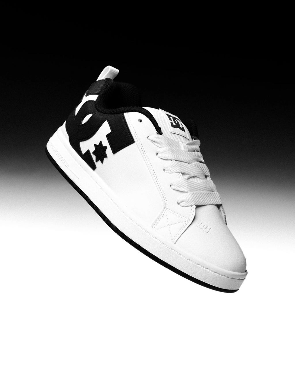 Mens Court Graffik Sneakers