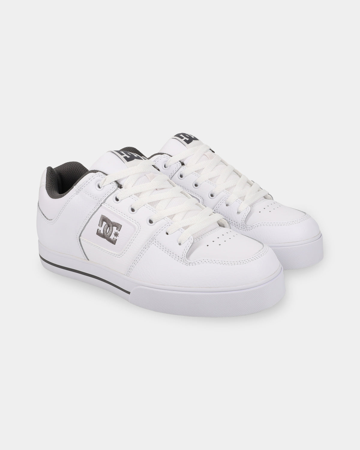 300660_dcshoes_hbw_frt1