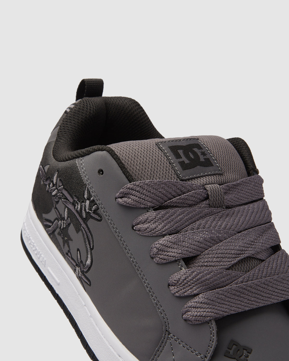 Mens Court Graffik SE Shoes