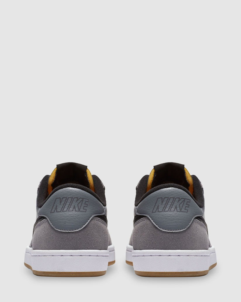 Mens SB FC Classic Skate Shoes