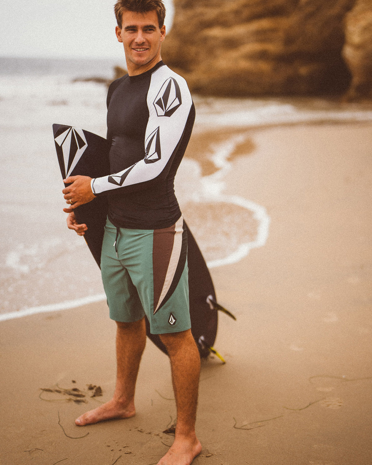 MENS SURF VITALS JACK ROBINSON MOD BOARDSHORTS