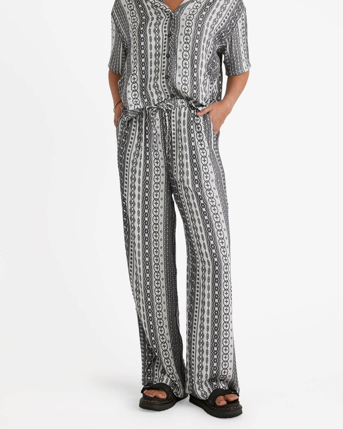 SHORE SHOT PANT