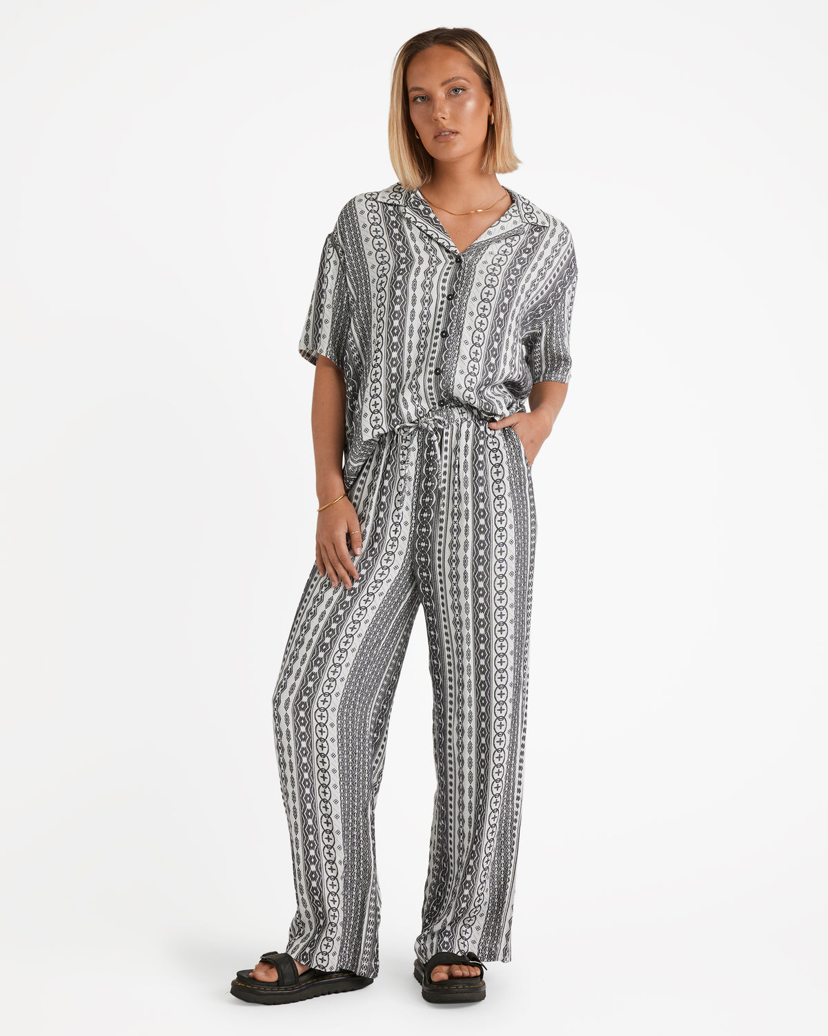 SHORE SHOT PANT