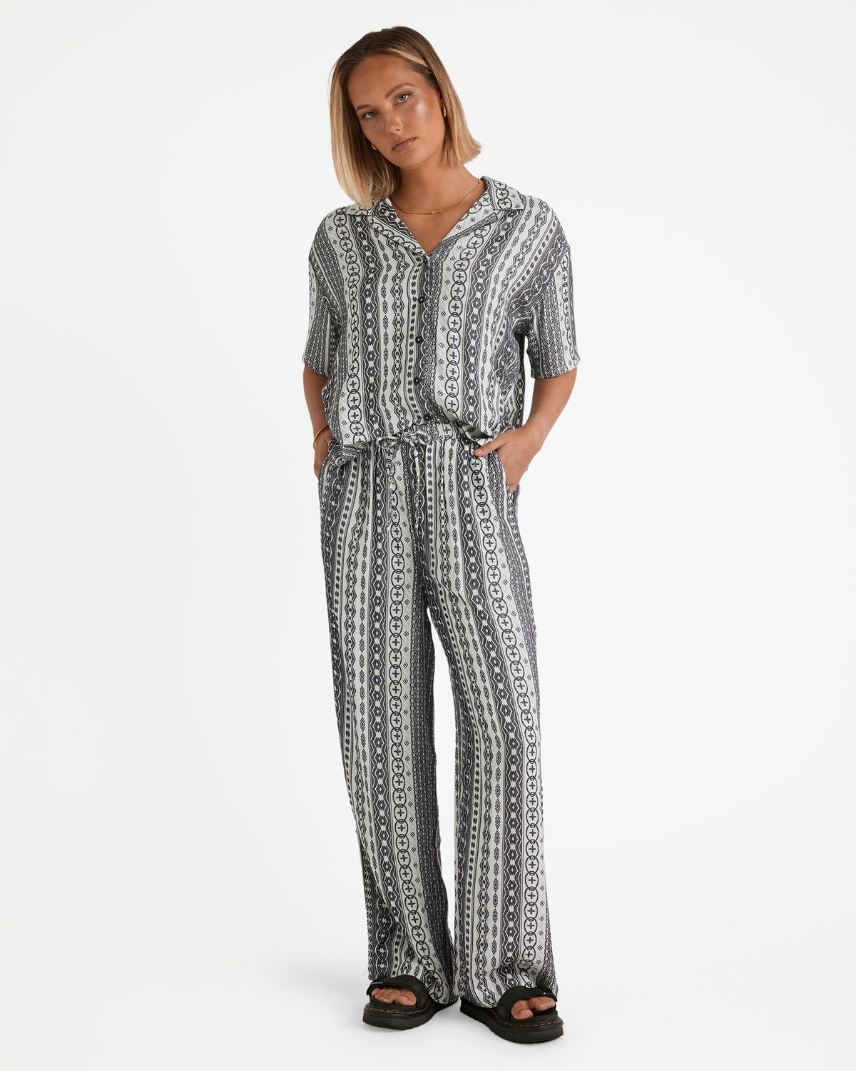 SHORE SHOT PANT