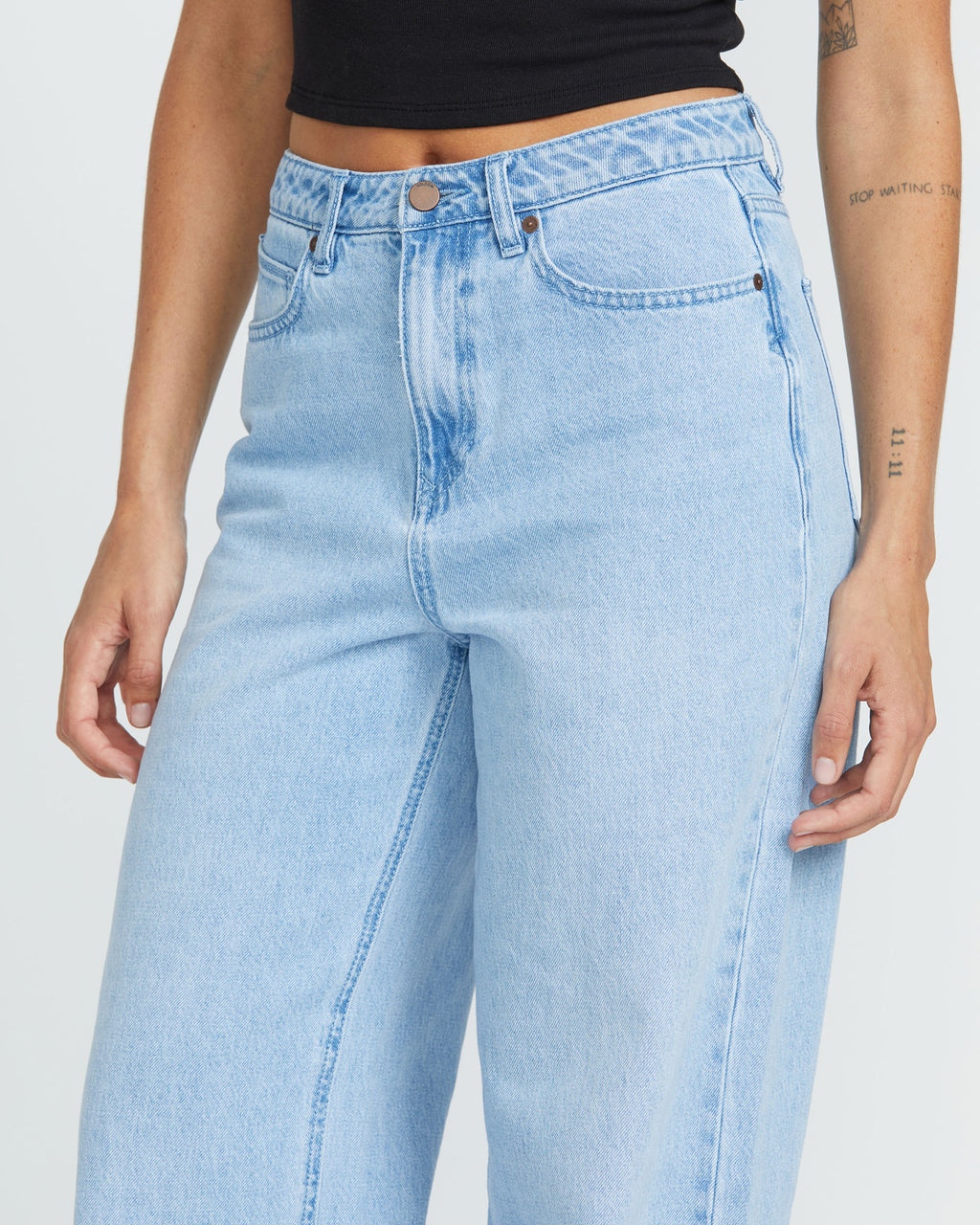 Womens Stoned Boyfriend Hirise Denim Jeans