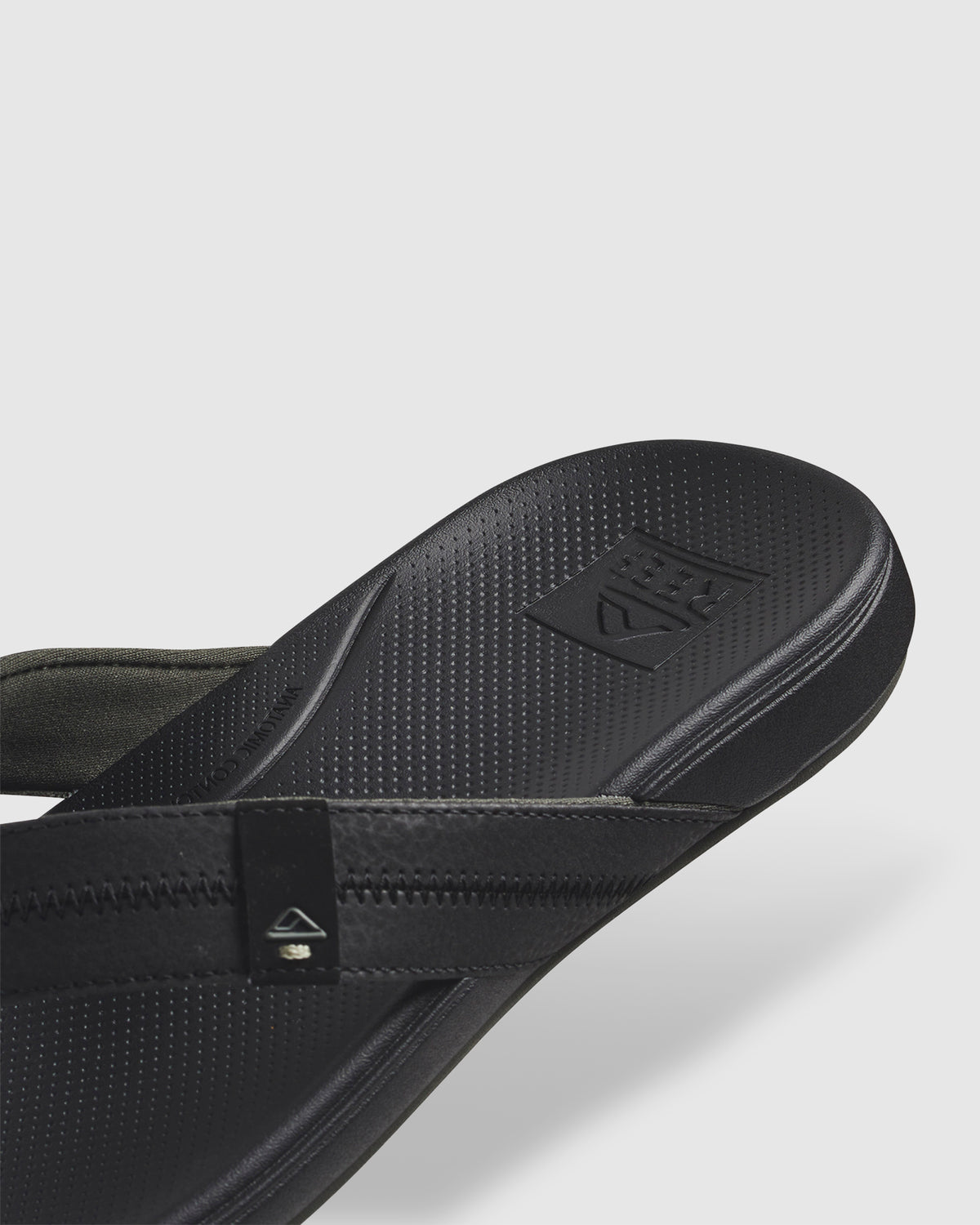 MENS CUSHION PHANTOM 2.0 THONGS