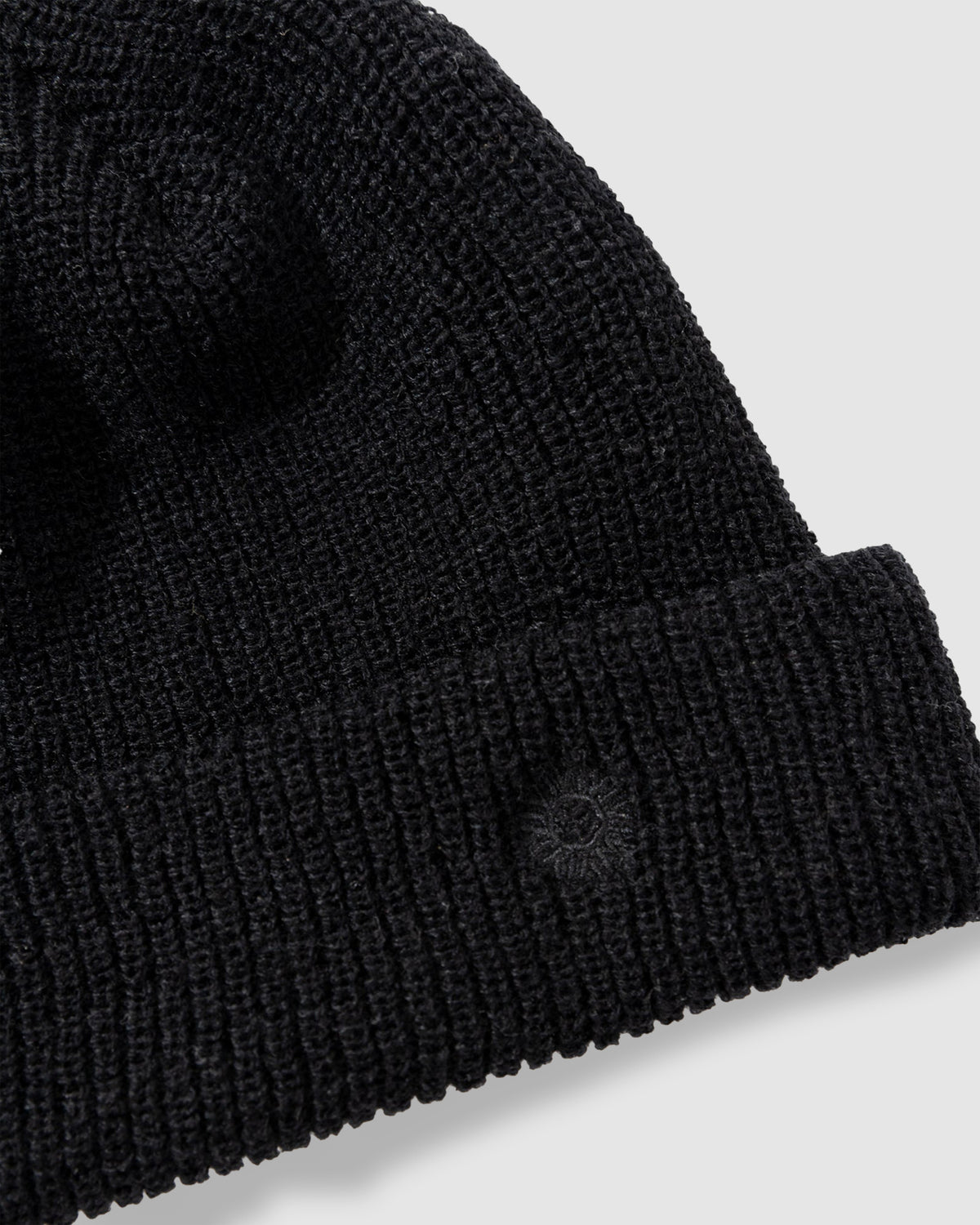 MENS CLASSIC BEANIE