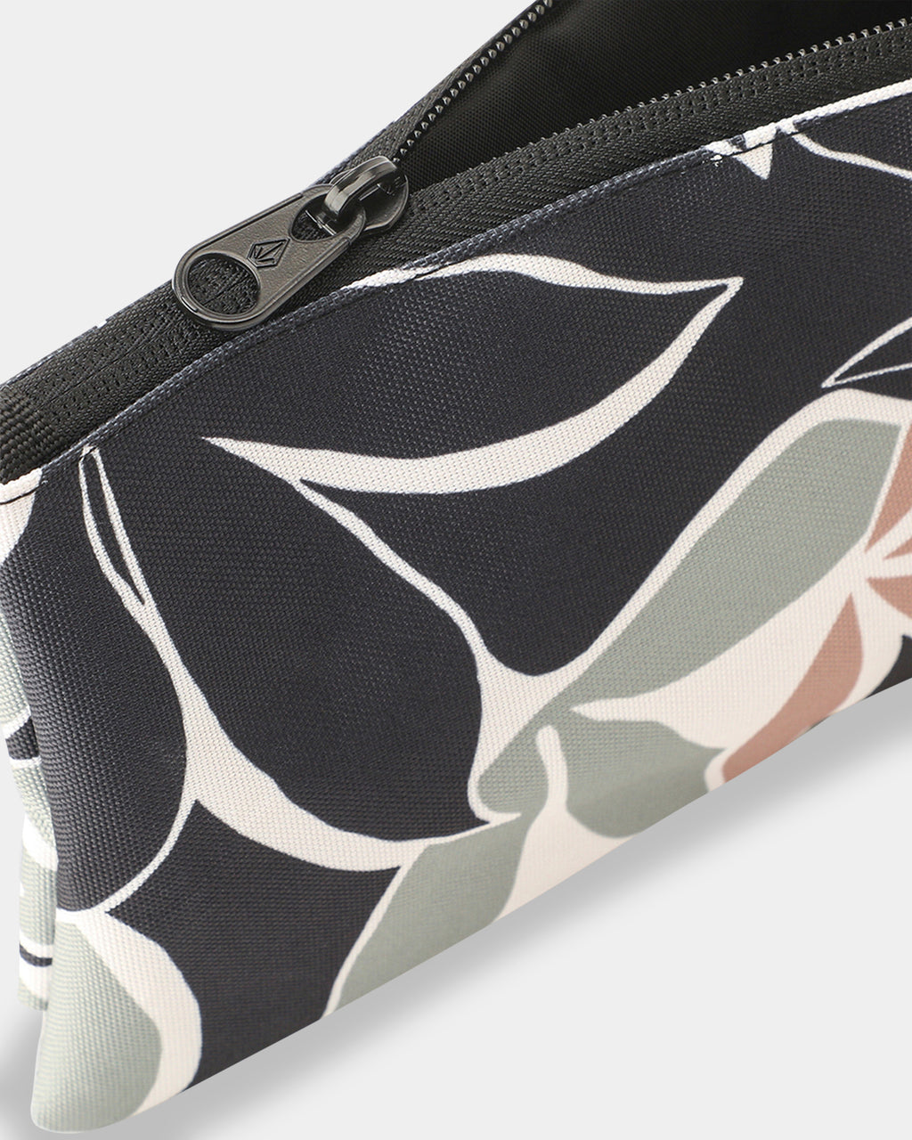 WOMENS PATCH ATTACK PENCIL CASE