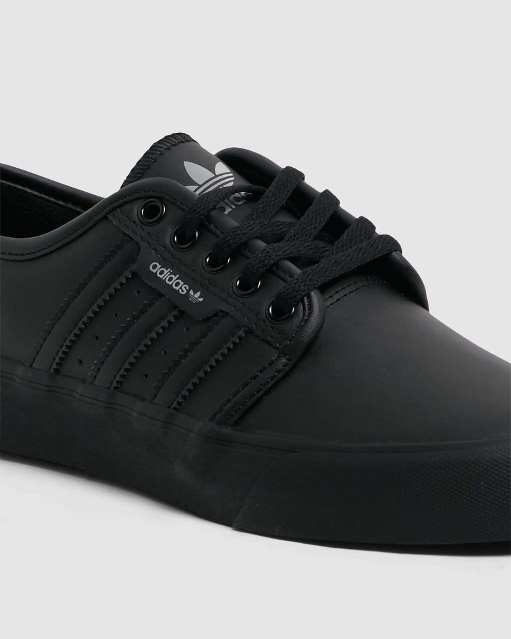 Seeley XT Sneakers