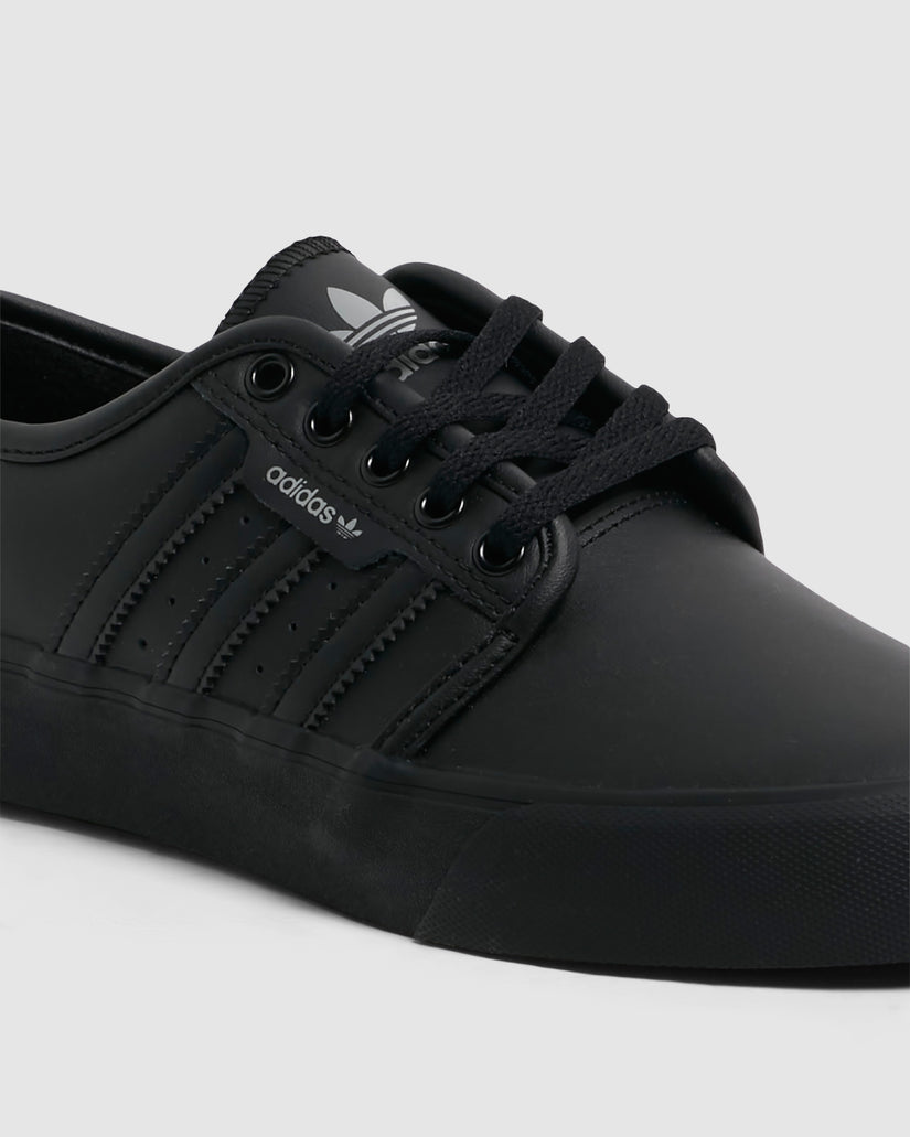 Seeley XT Sneakers