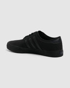 Seeley XT Sneakers