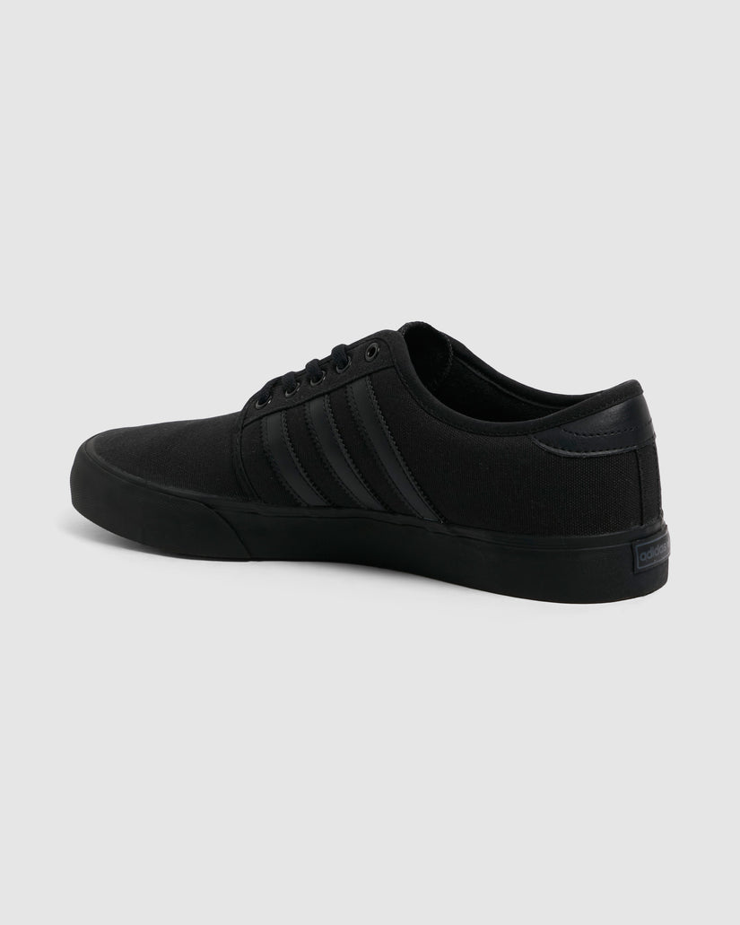 Seeley XT Sneakers