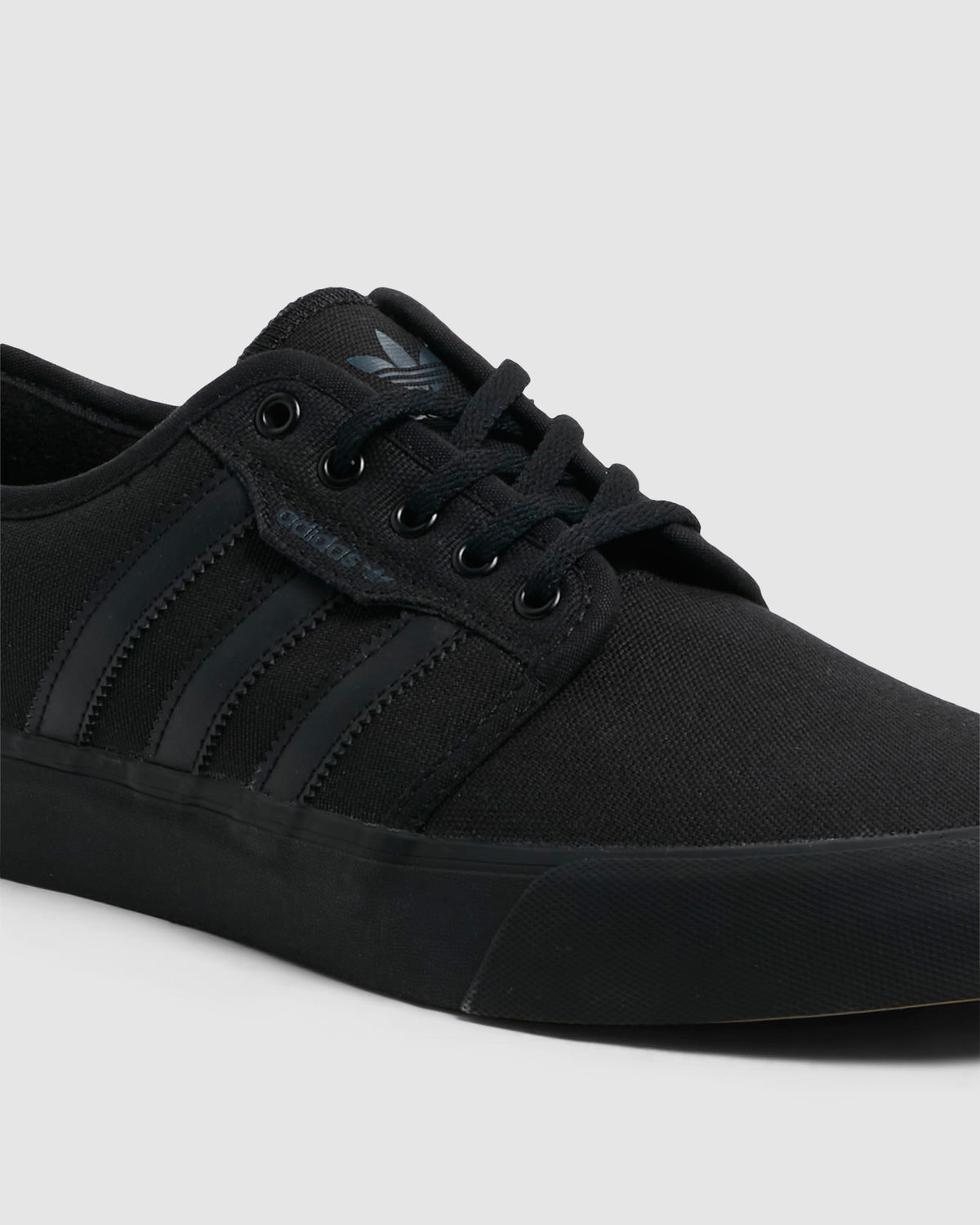 Seeley XT Sneakers