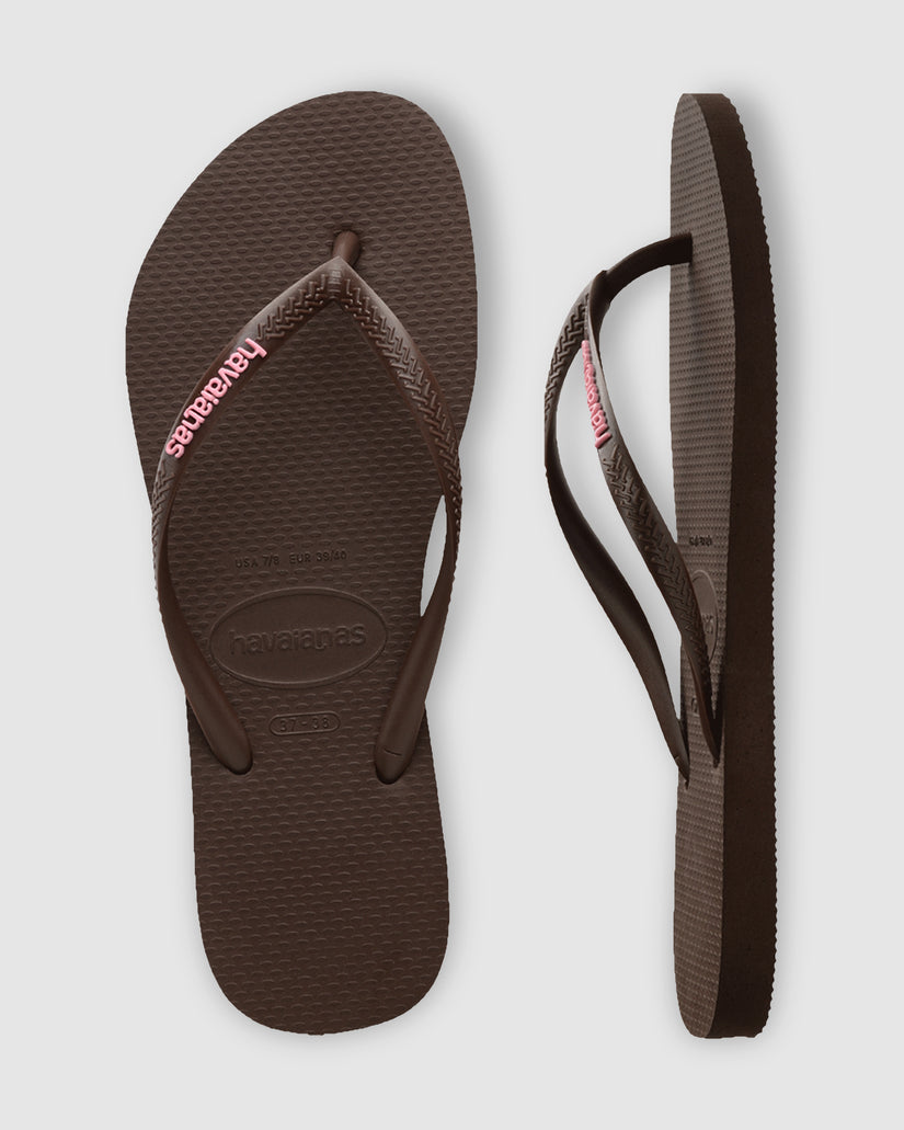 WOMENS SLIM RUBBER LOGO BROWN THONGS