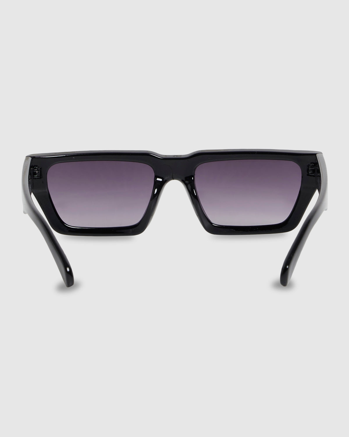 VERNAZZA BLACK