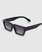VERNAZZA BLACK