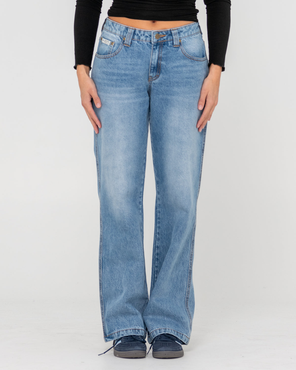 Womens Suzy Straight Low Rise Denim Jeans