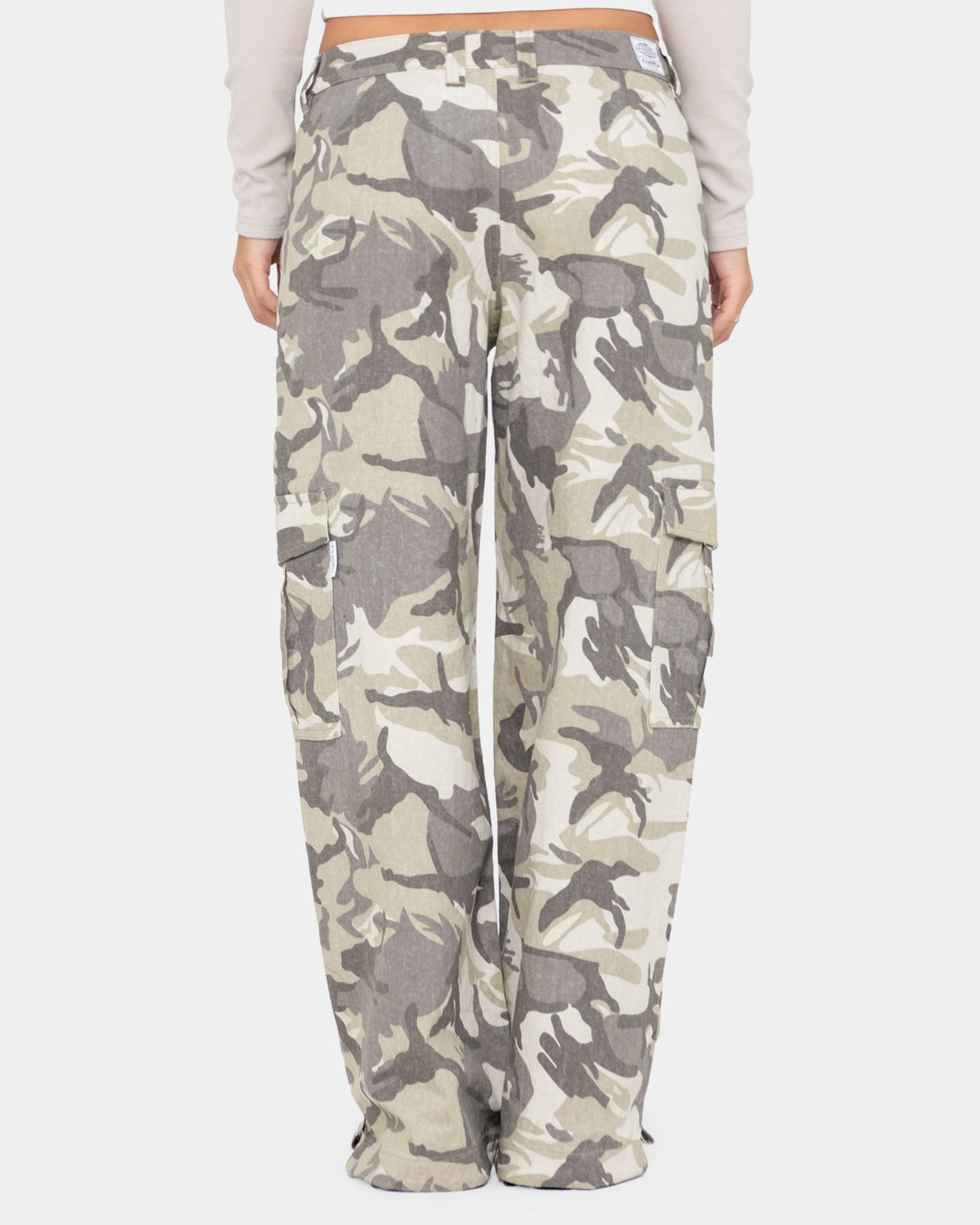 WOMENS CAMO-MILE LOW RISE CARGO PANTS