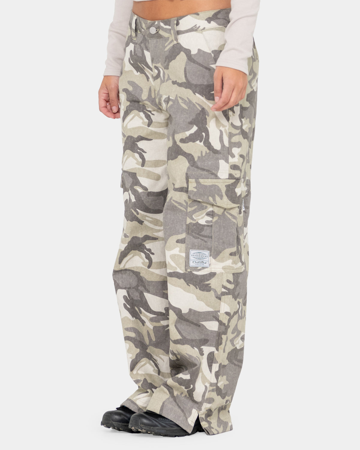 WOMENS CAMO-MILE LOW RISE CARGO PANTS