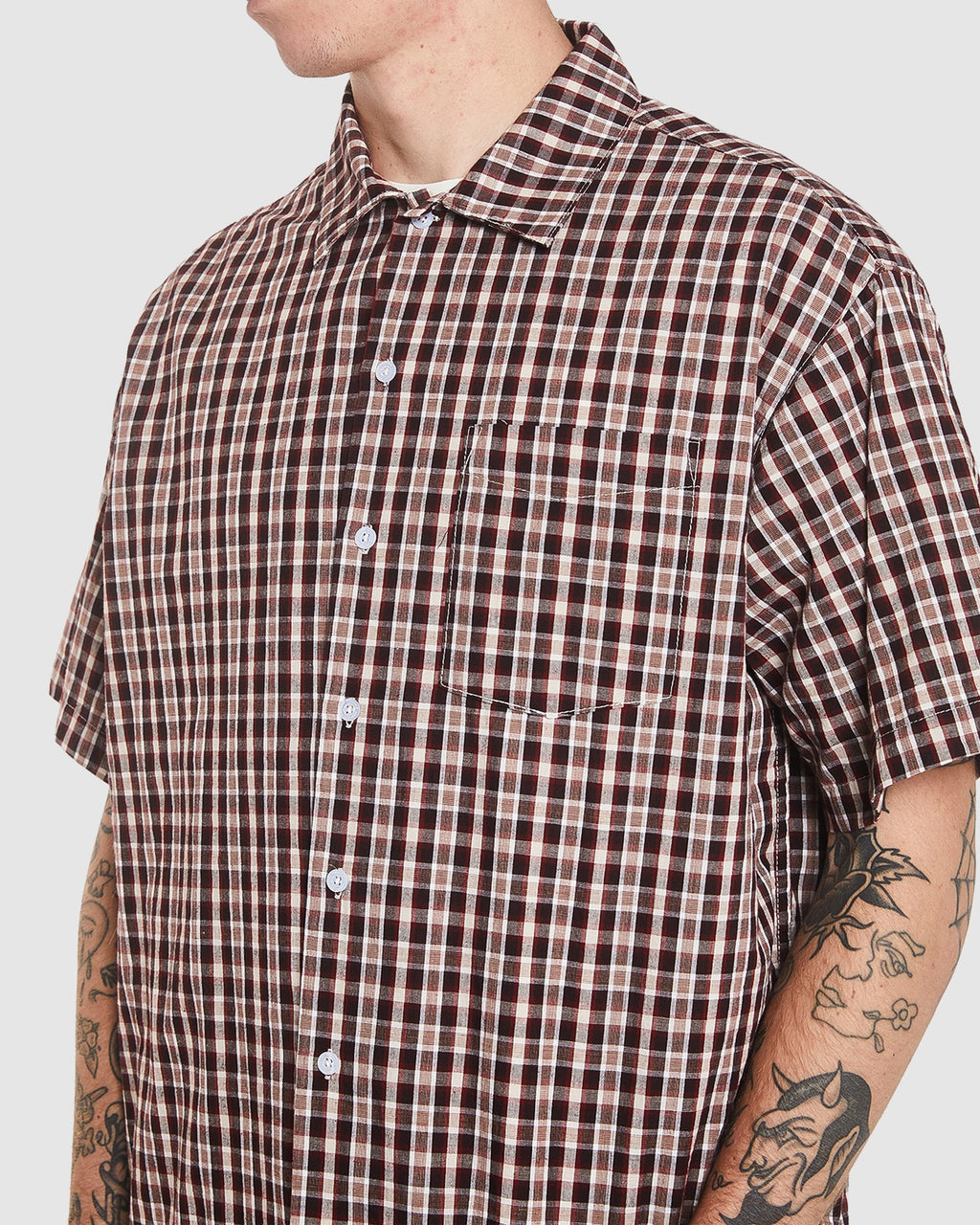 MENS HOLD UP SHORT SLEEVE SHIRT