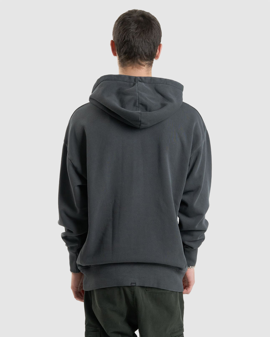 MENS STAND FIRM SLOUCH PULLOVER HOODIE