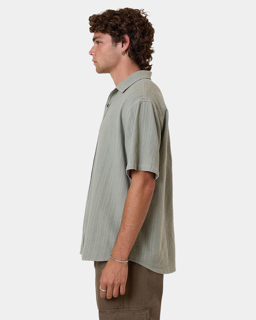 Mens Unhinged Short Sleeve Shirt