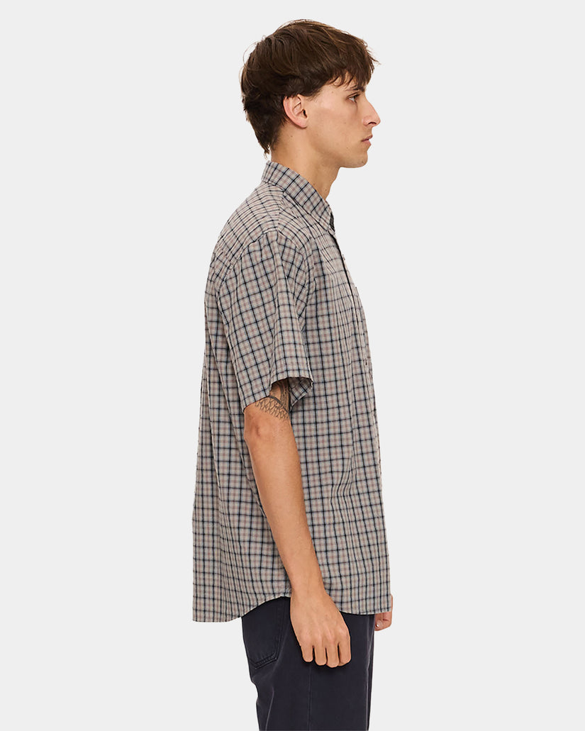 Mens Eyes In The Grass Short Sleeve Shirt