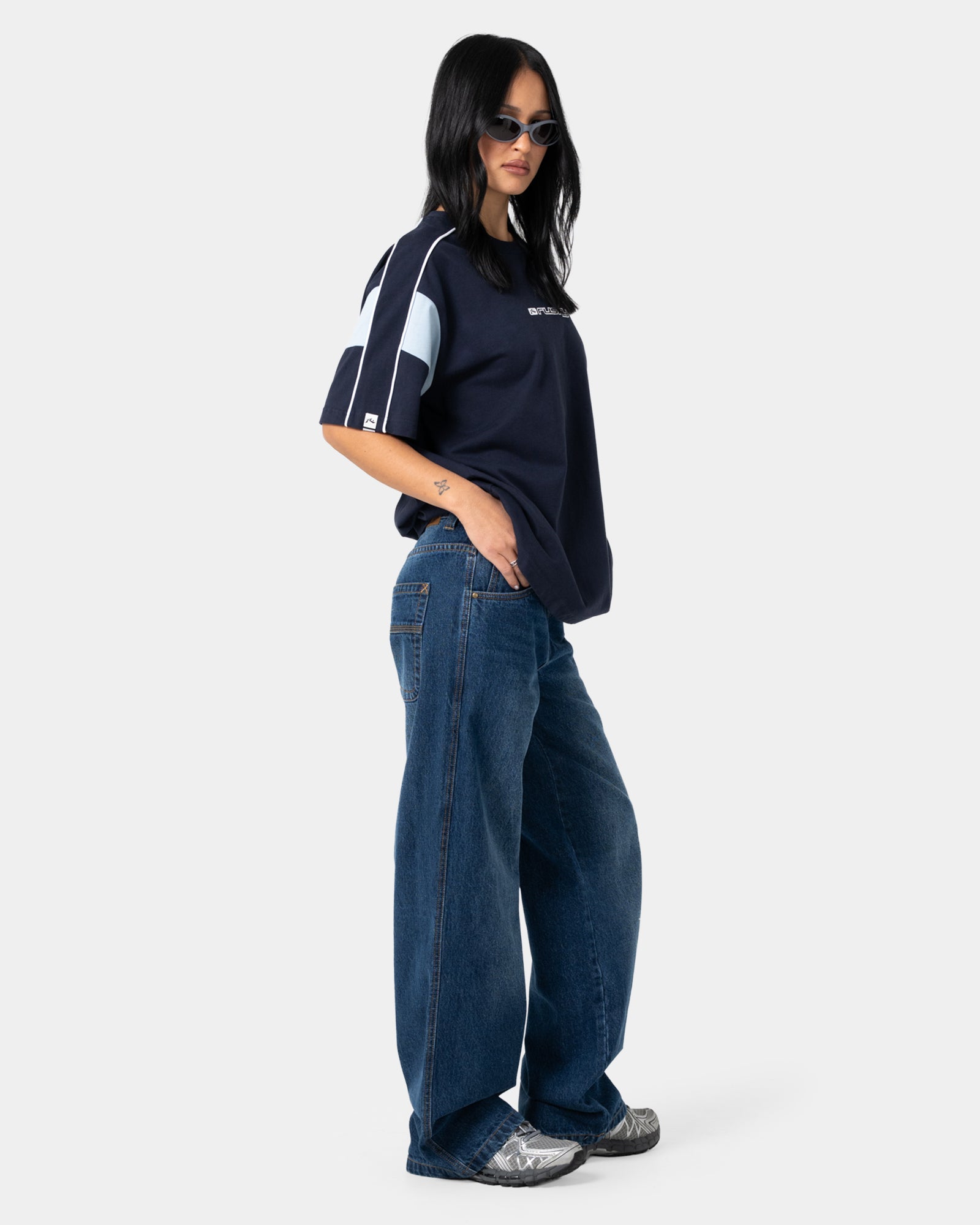 Womens New Break 220 Oversized T-Shirt