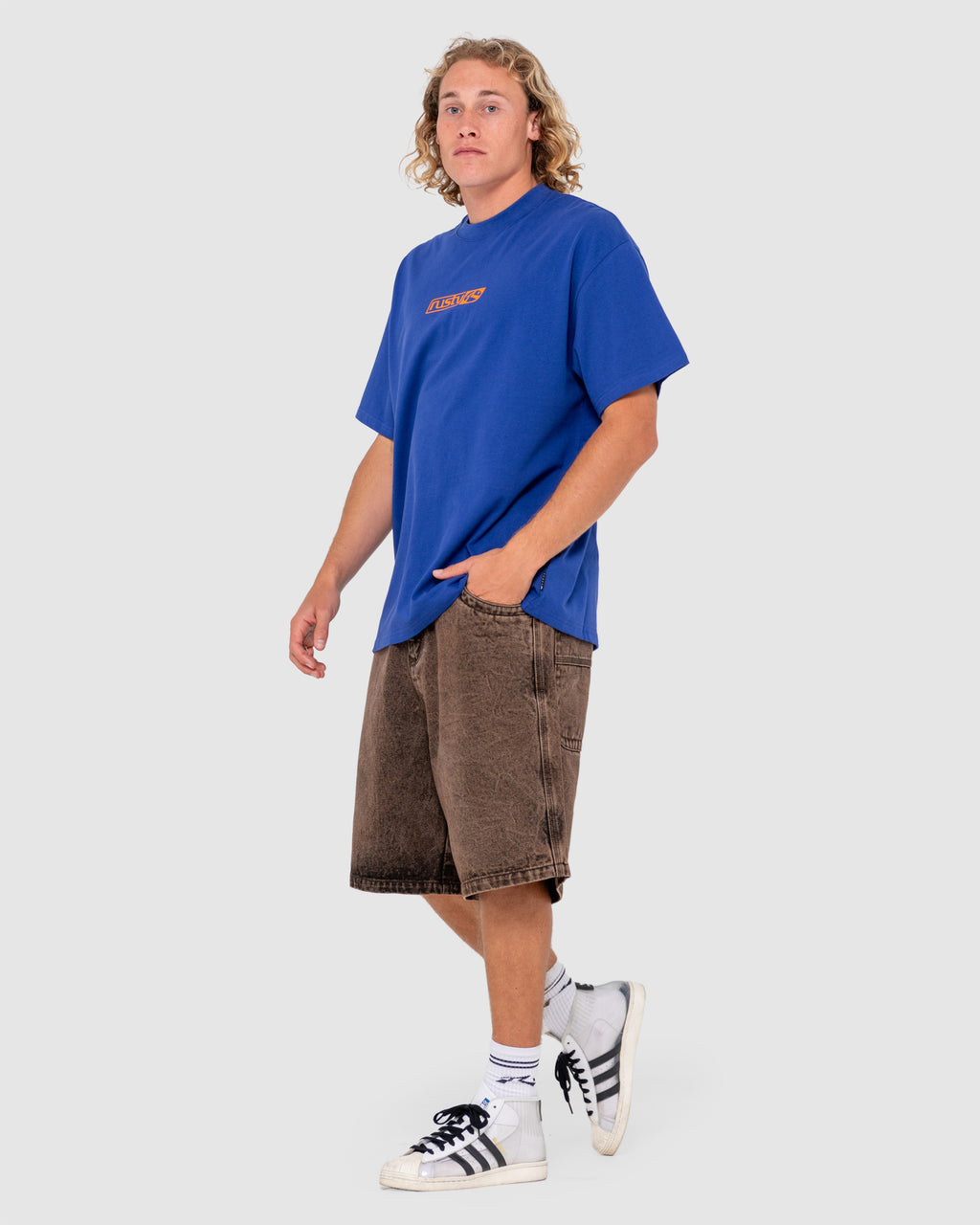 MENS V8 SHORT SLEEVE T-SHIRT