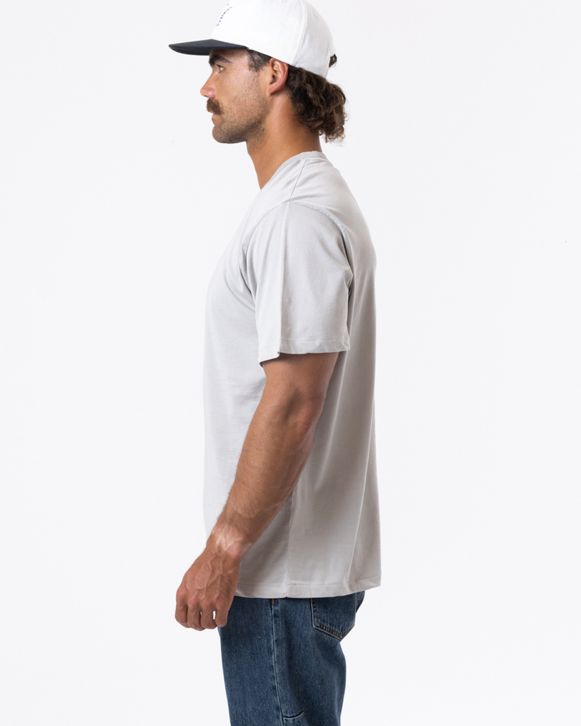 MENS MINIMAL THRILLS MERCH FIT T-SHIRT
