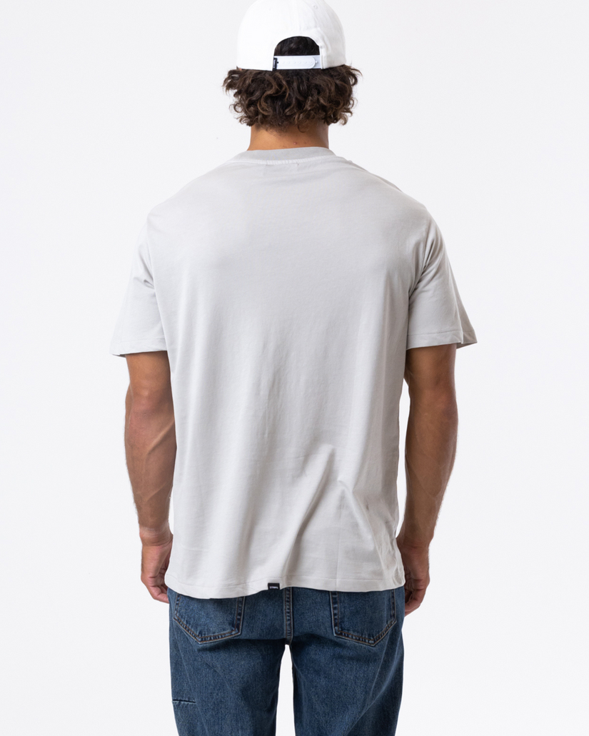 MENS MINIMAL THRILLS MERCH FIT T-SHIRT